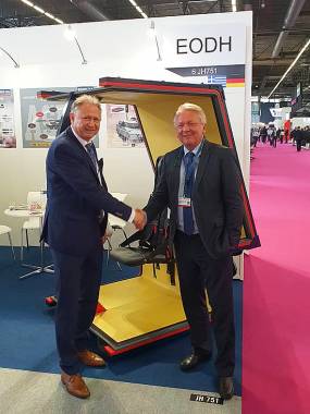 The President of EODH Mr. Andreas Mitsis with the CEO of Rheinmetall Mr. Armin Papperger-EUROSATORY 2018